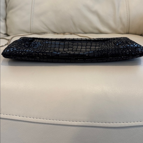 Kate Spade black glossy goat leather snake embossed frame clutch crossbody EUC - Picture 10 of 11